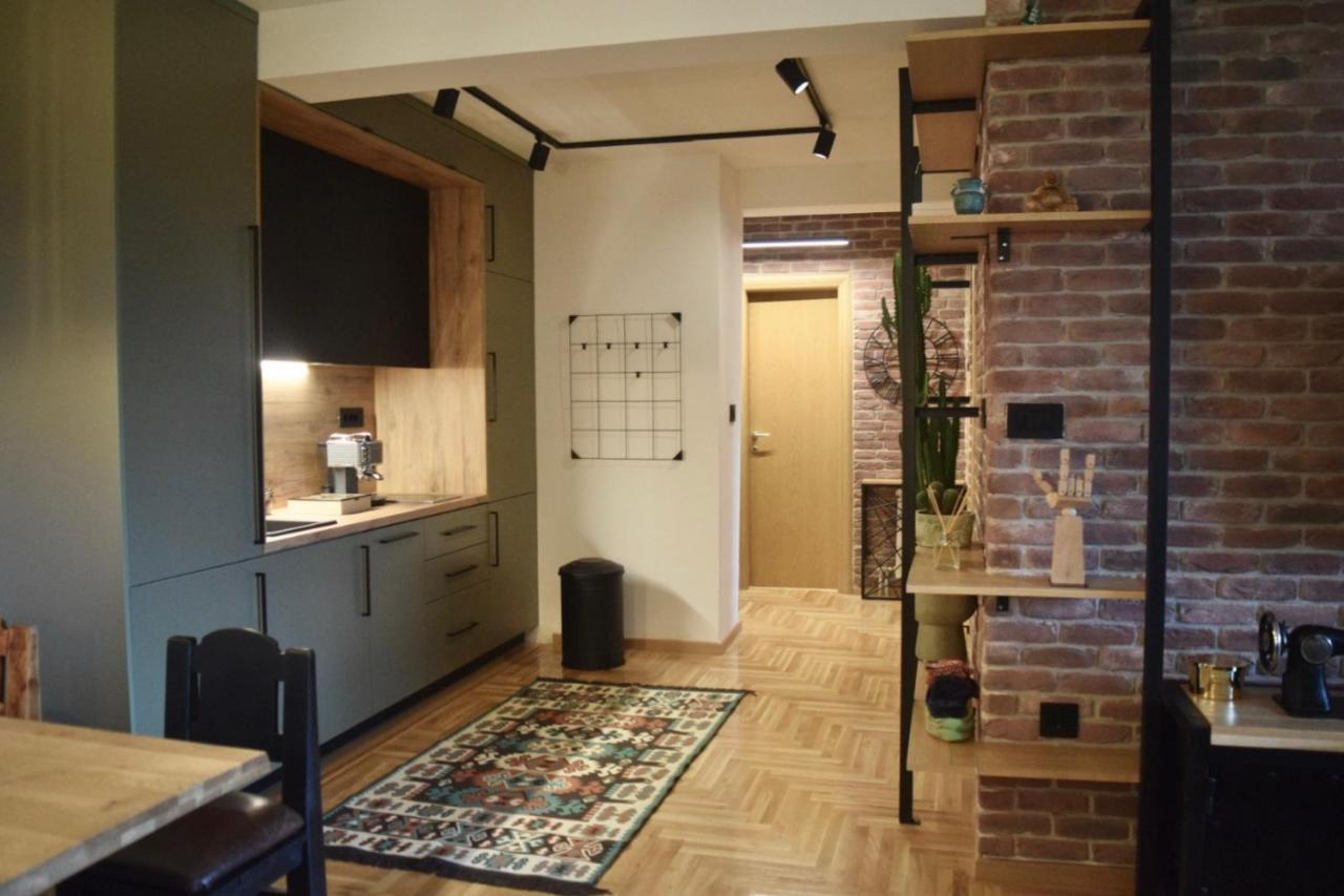 Apartment Sanpedro - Industrial Elegance